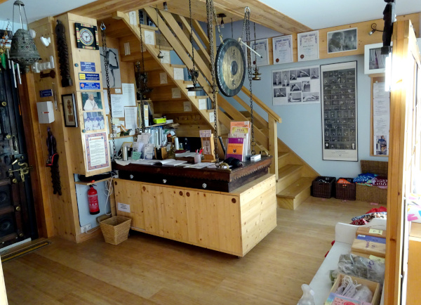 Centre de Yoga Iyengar de Marseille, espace bureau